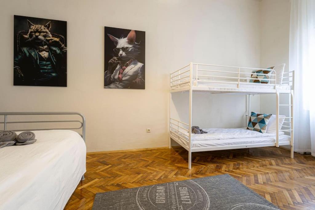 Gentleman Apartment Budapeste Exterior foto